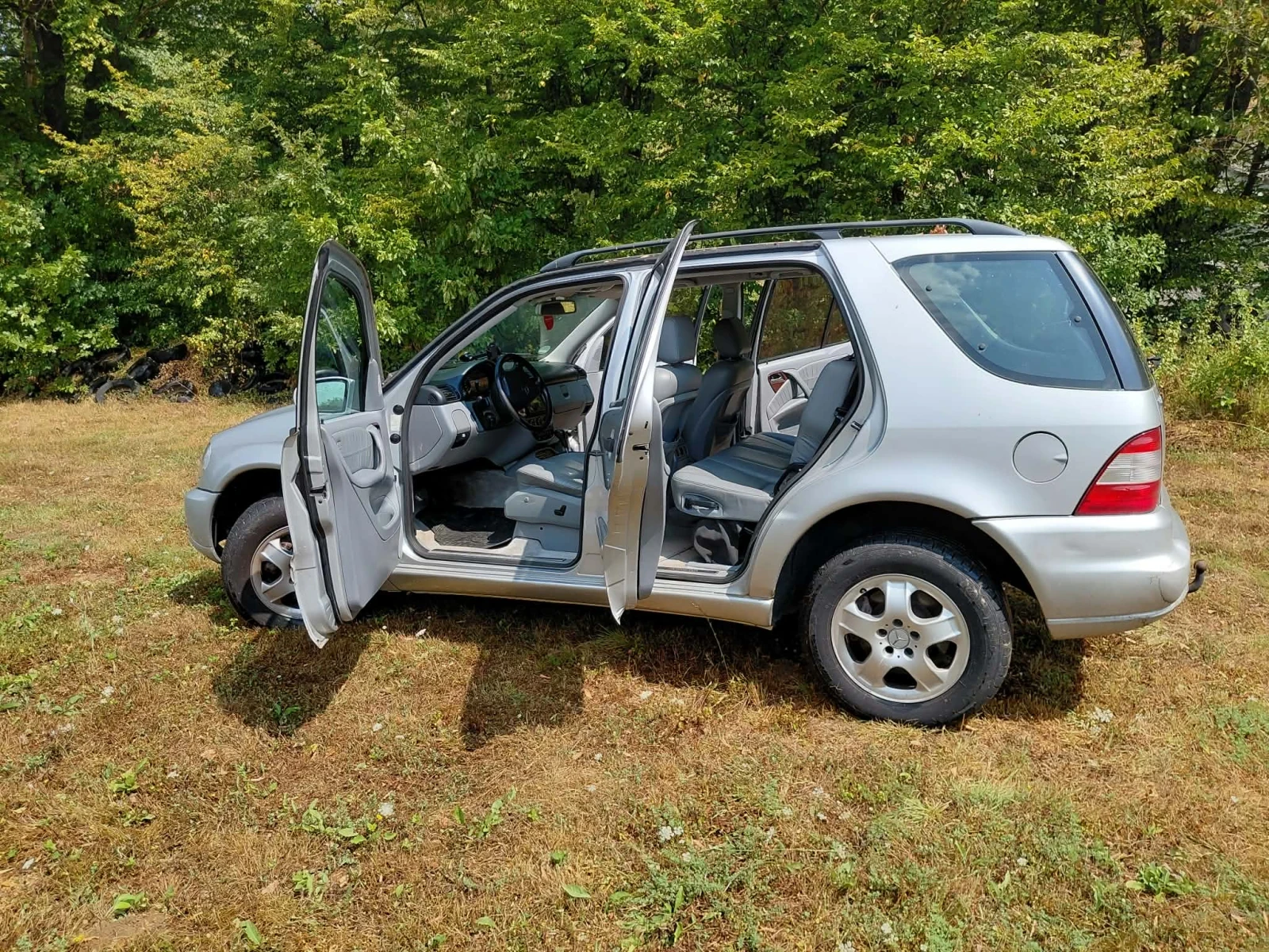 Mercedes-Benz ML 270, снимка 5 - Автомобили и джипове - 55806418
