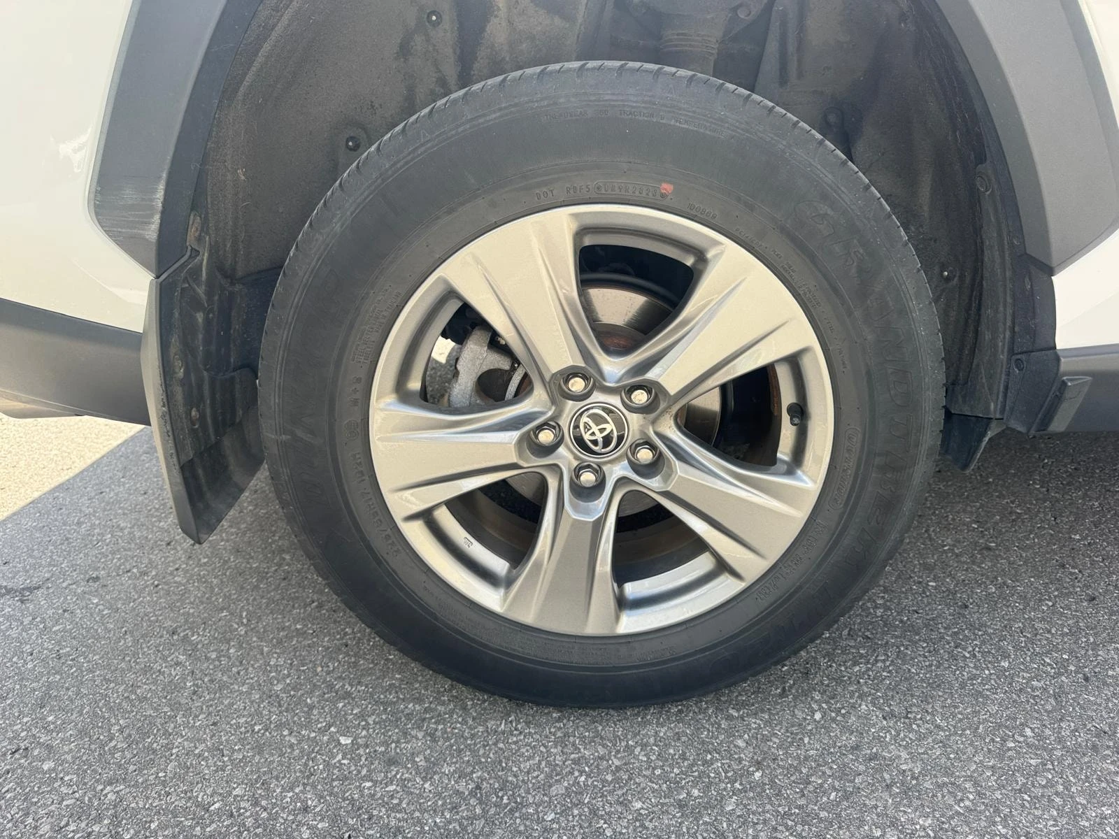 Toyota Rav4  XLE AWD / CARFAX / CAMERA / АВТОКРЕДИТ, снимка 7 - Автомобили и джипове - 55896492
