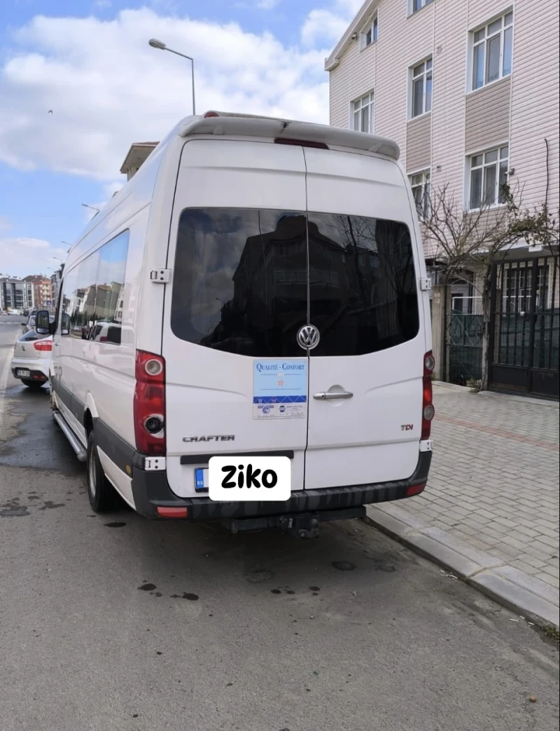 VW Crafter, снимка 4 - Бусове и автобуси - 47859891