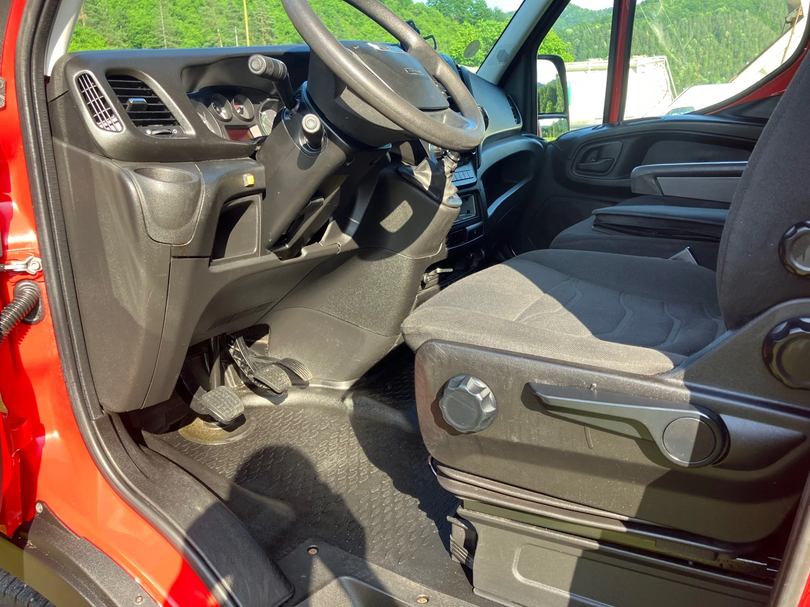 Iveco 35S18 35S17    4.10M  2.48H | Mobile.bg   15