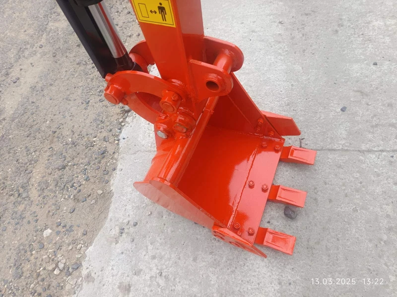 Багер Kobelco 1, 8 тон Чисто Нови, снимка 7 - Индустриална техника - 50104070