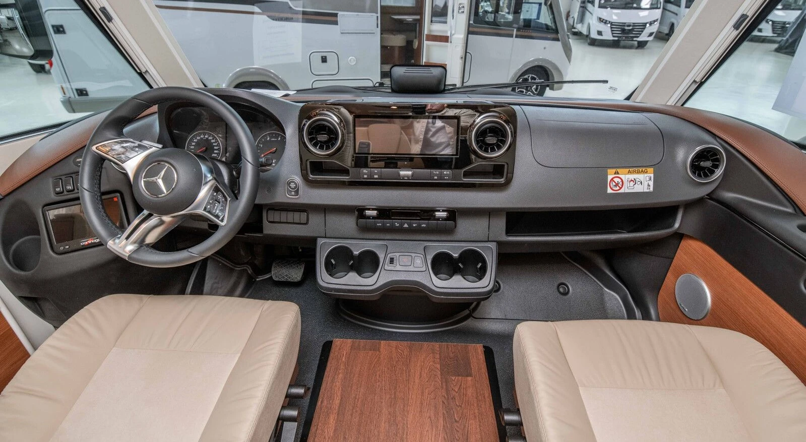Кемпер Carthago   Chic C - line l 4.9LE  L MB Sprinter  - изображение 10