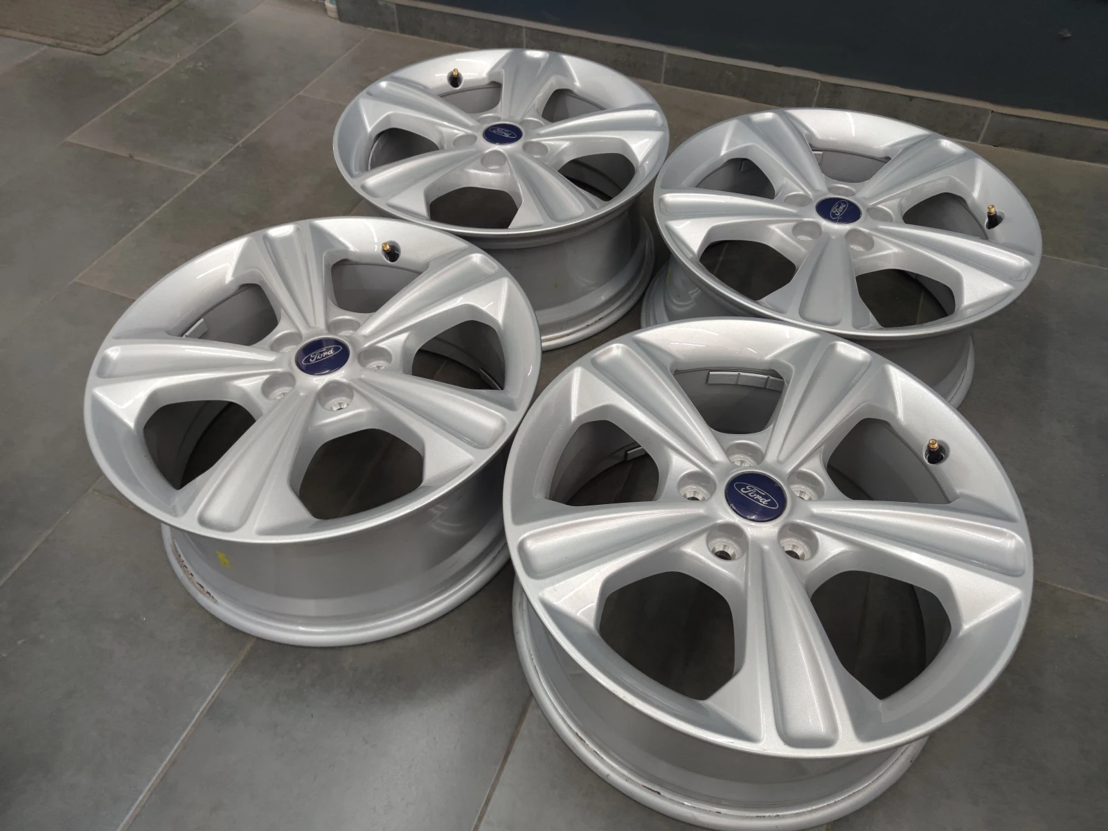   Ford | Mobile.bg   4