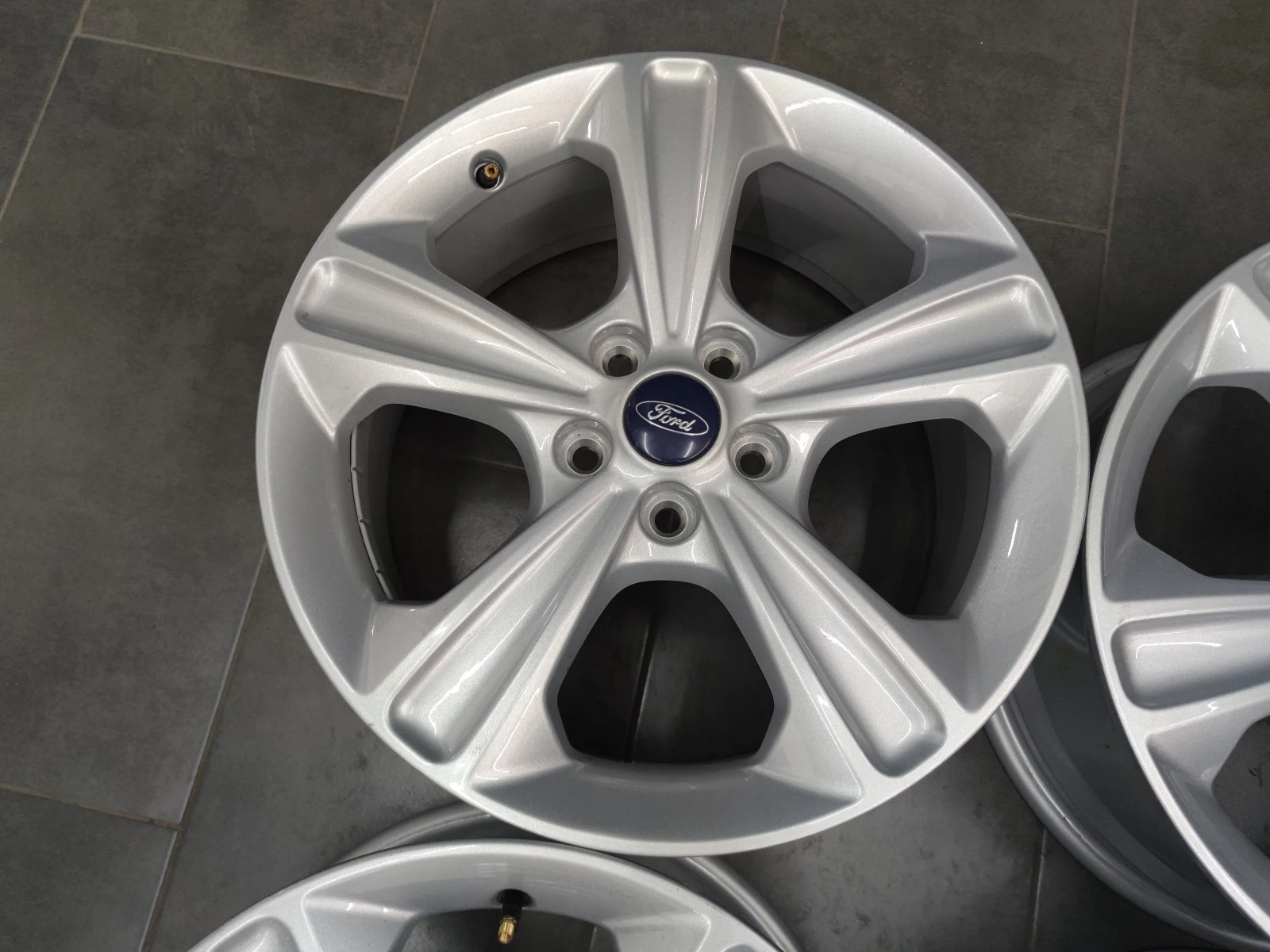   Ford | Mobile.bg   5