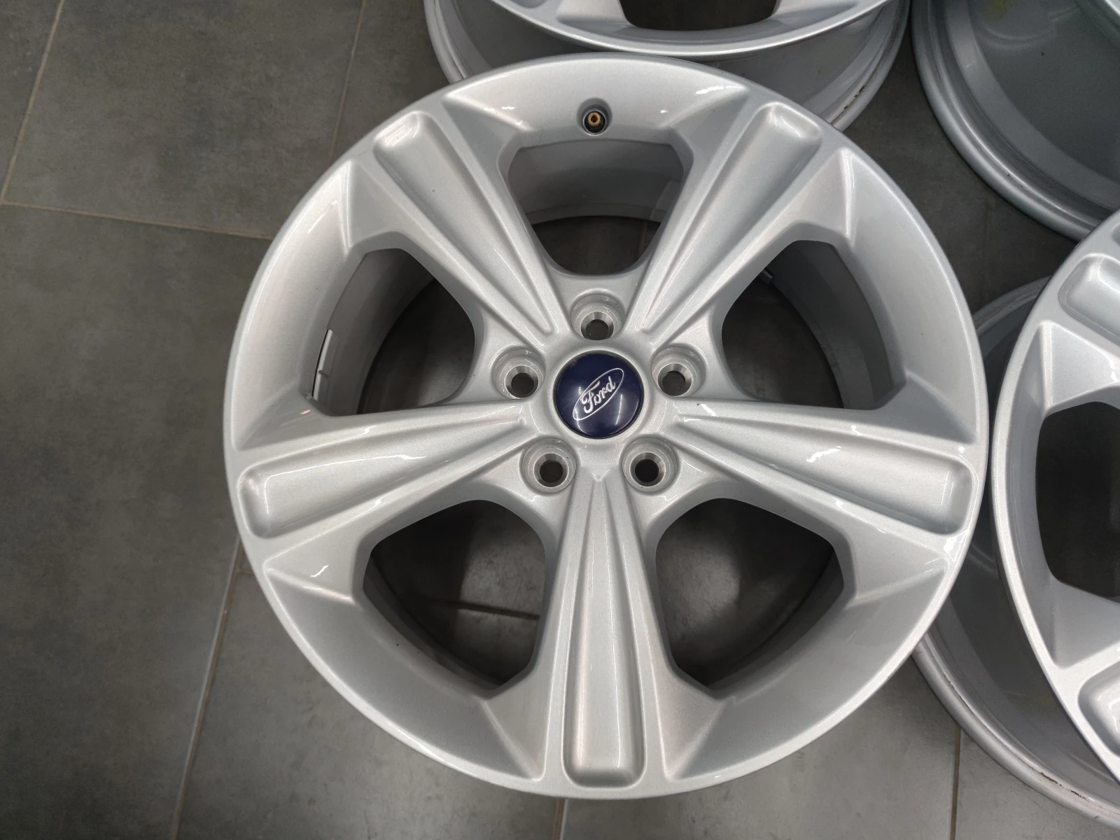   Ford | Mobile.bg   7