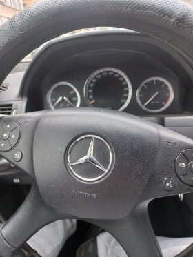 Mercedes-Benz C 200, снимка 5 - Автомобили и джипове - 43956927