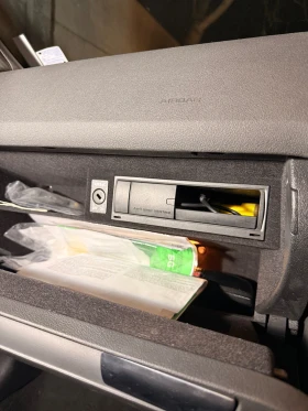 Audi A3 Sportback 2010 1.6 TDI   7 DSG   FULL EXTRAS  , снимка 10