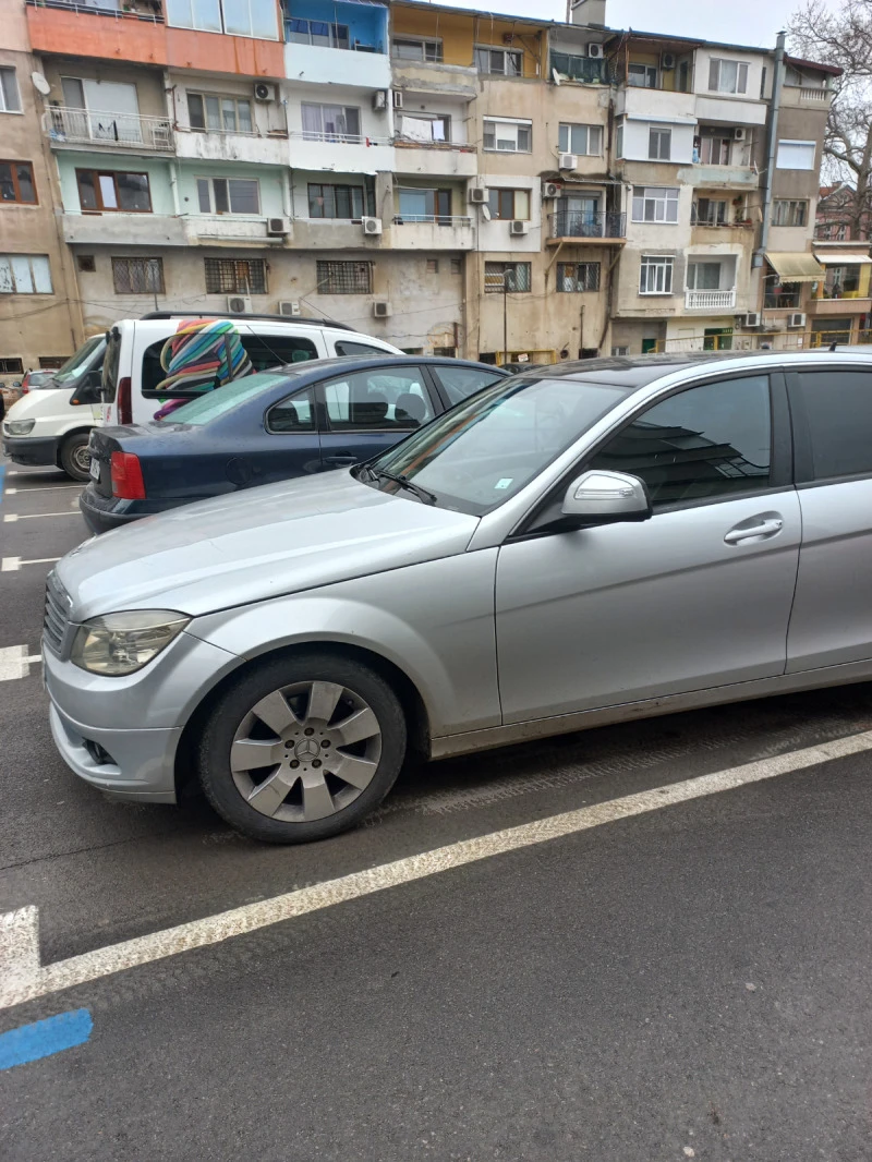 Mercedes-Benz C 200, снимка 4 - Автомобили и джипове - 47287143