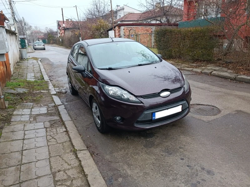 Ford Fiesta 1.4, снимка 1 - Автомобили и джипове - 43814897