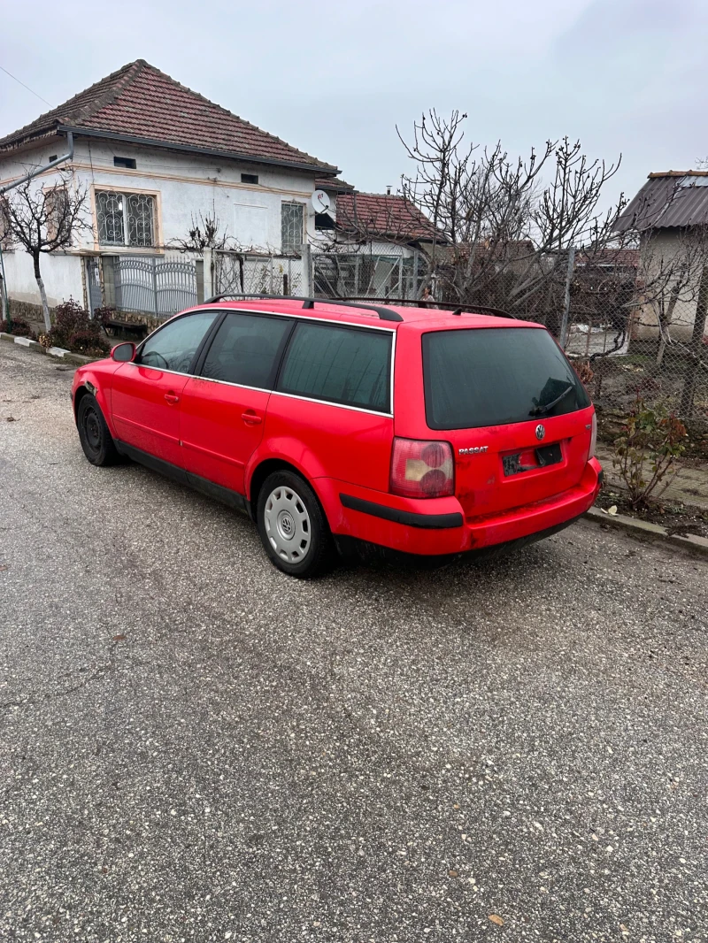 VW Passat 1.9 TDI, снимка 2 - Автомобили и джипове - 48455366