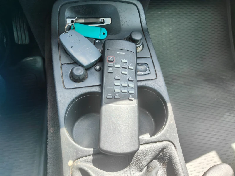 Renault Espace Grand Espace, снимка 9 - Автомобили и джипове - 50140522