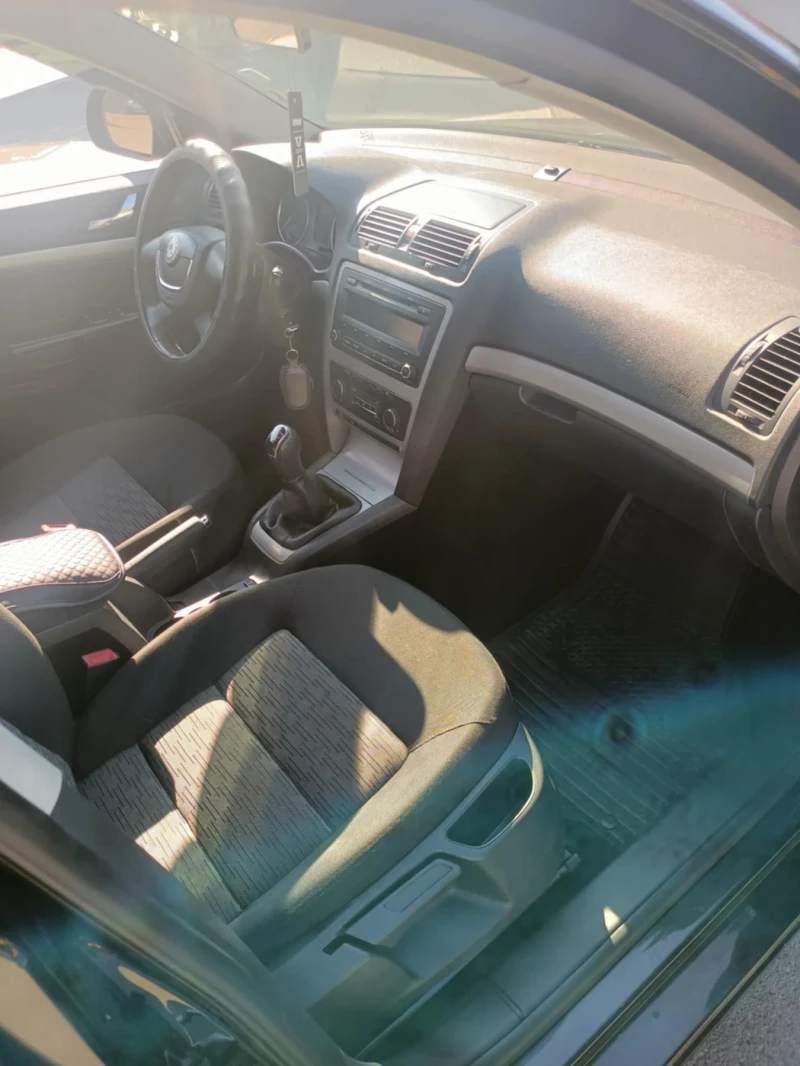 Skoda Octavia, снимка 10 - Автомобили и джипове - 50646483
