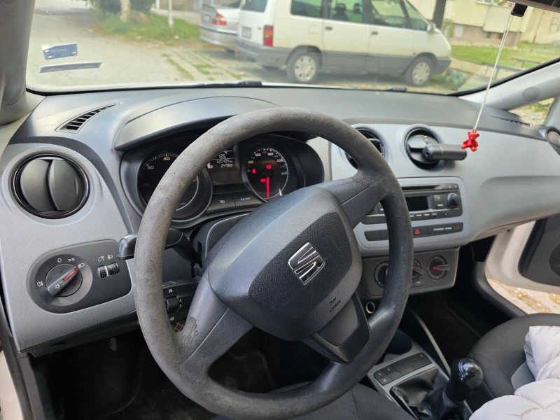 Seat Ibiza 1.2 tdi, снимка 12 - Автомобили и джипове - 52221184