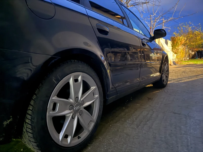 Audi A3 Sportback 2010 1.6 TDI   7 DSG   FULL EXTRAS  , снимка 3 - Автомобили и джипове - 52368776