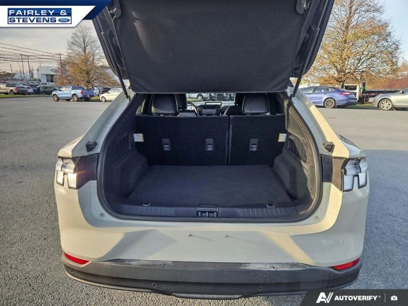 Ford Mustang Mach-E Select AWD, снимка 3 - Автомобили и джипове - 52699507