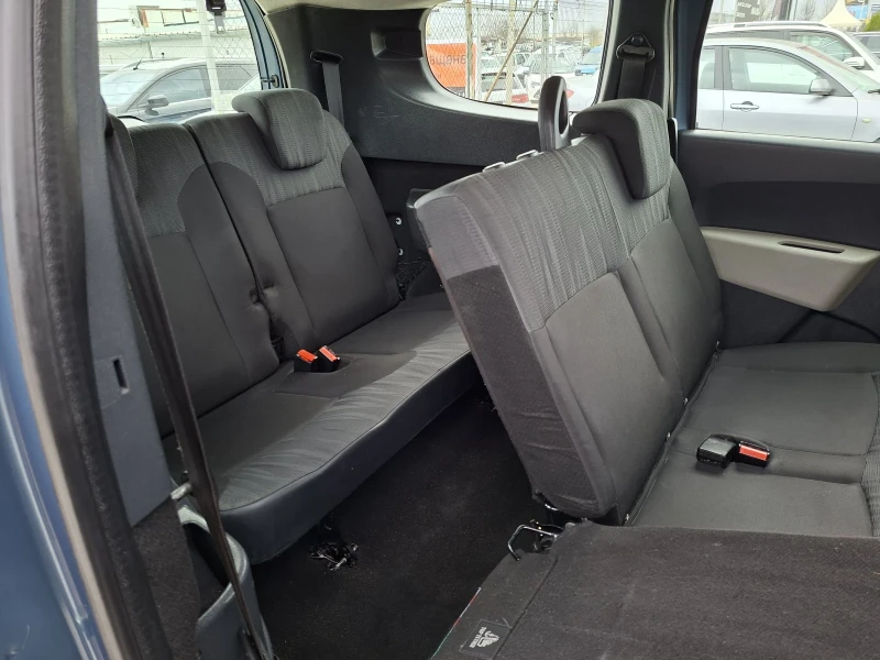 Dacia Lodgy 1.6i/6+ 1/110000км/КЛИМАТИК, снимка 12 - Автомобили и джипове - 52634823