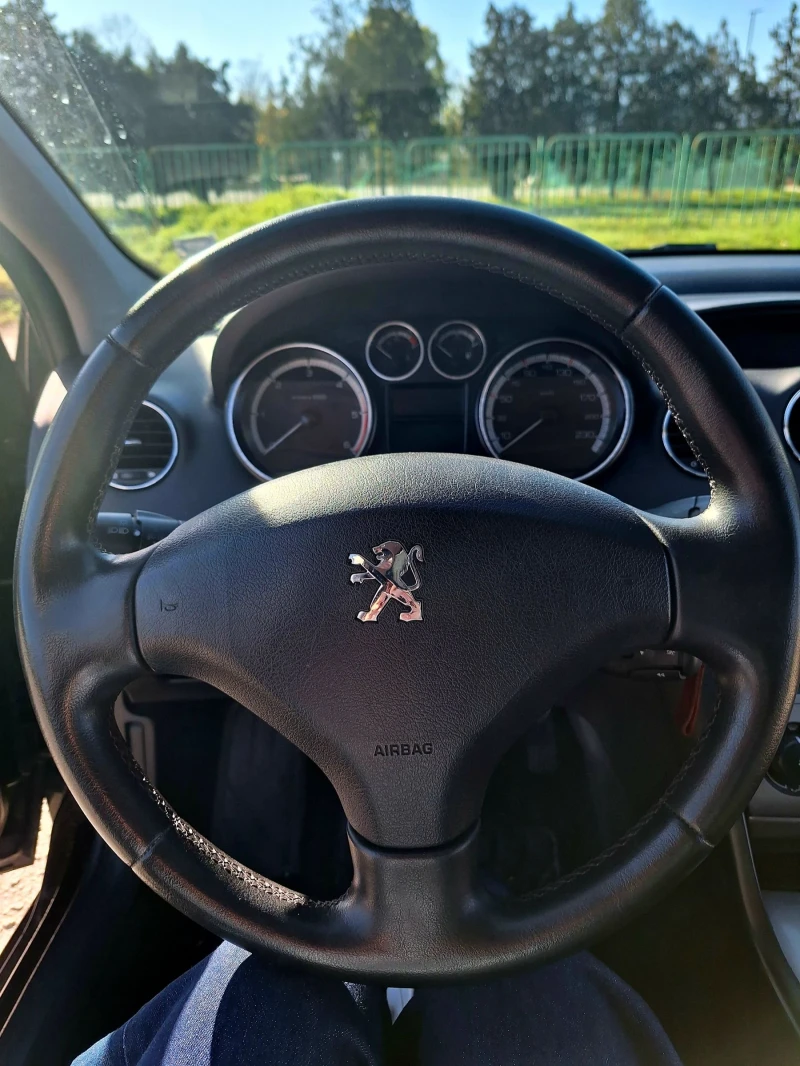 Peugeot 308 1.6 HDI, снимка 9 - Автомобили и джипове - 52712801