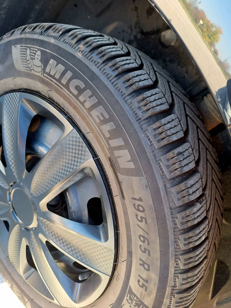 Peugeot 308 1.6 HDI, снимка 15 - Автомобили и джипове - 52712801