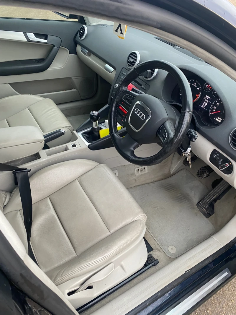 Audi A3 Sportback , снимка 8 - Автомобили и джипове - 52924563