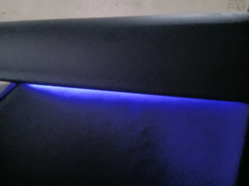 Audi A4 2, 0 tdi Digital, снимка 17 - Автомобили и джипове - 52974970