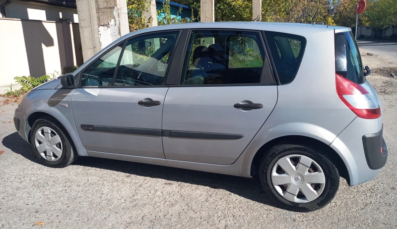 Renault Scenic, снимка 5 - Автомобили и джипове - 53140344