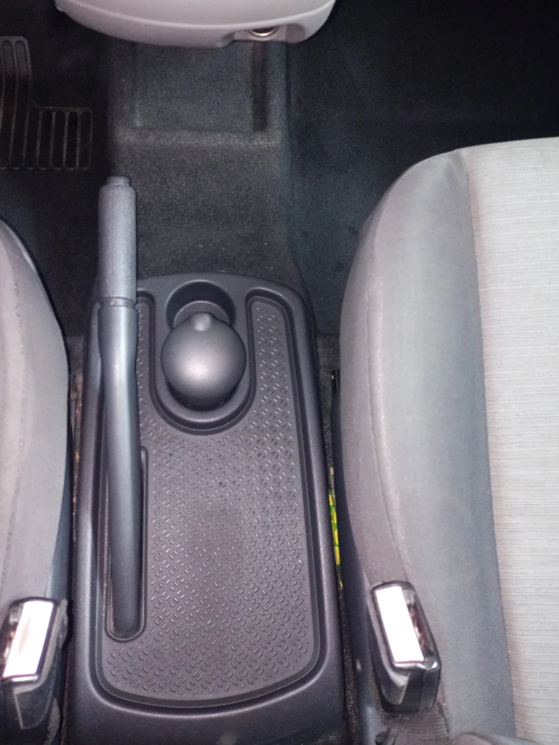 Renault Scenic, снимка 13 - Автомобили и джипове - 53140344