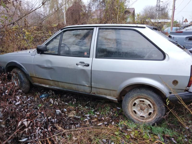 VW Polo, снимка 2 - Автомобили и джипове - 23407598