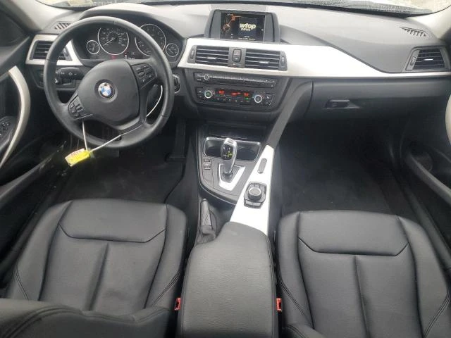 BMW 320 xDrive, снимка 8 - Автомобили и джипове - 48465100