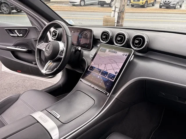Mercedes-Benz C 300 4MATIC* КОЖА* ПОДГРЕВ* ПАНОРАМА, снимка 11 - Автомобили и джипове - 54594595