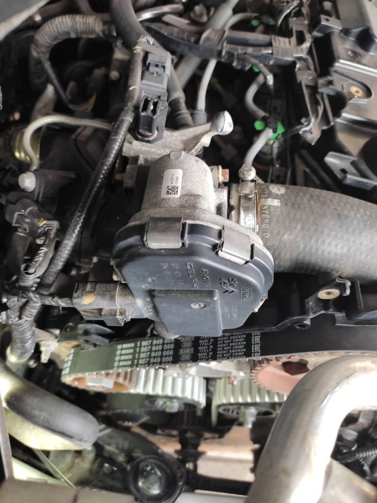 Ford Fiesta, снимка 5 - Автомобили и джипове - 56057635