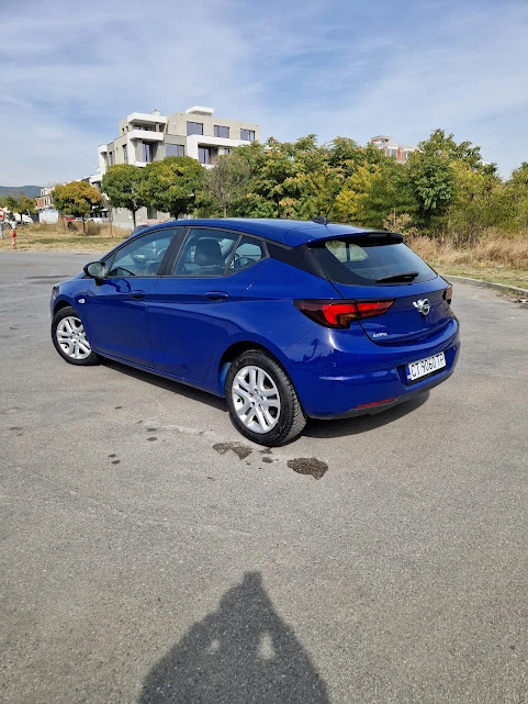 Opel Astra 1.6 CDTI   К, снимка 3 - Автомобили и джипове - 56433424