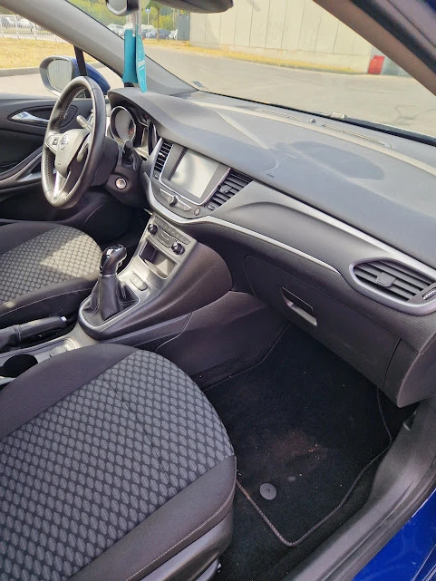 Opel Astra 1.6 CDTI   К, снимка 14 - Автомобили и джипове - 56433424