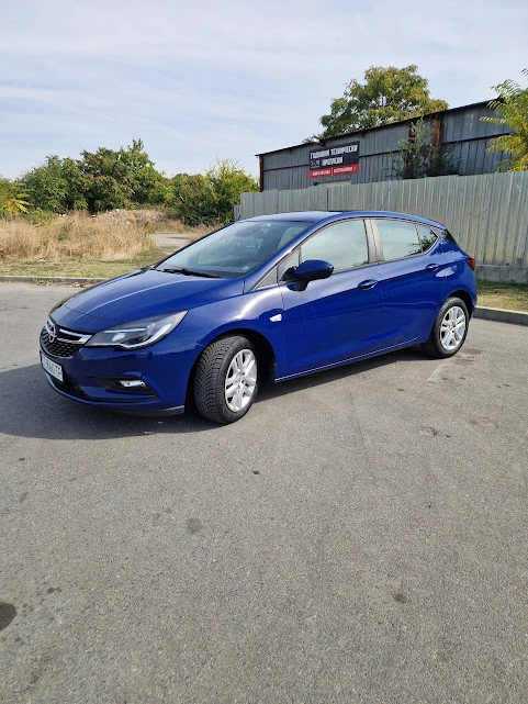 Opel Astra 1.6 CDTI   К, снимка 2 - Автомобили и джипове - 56433424