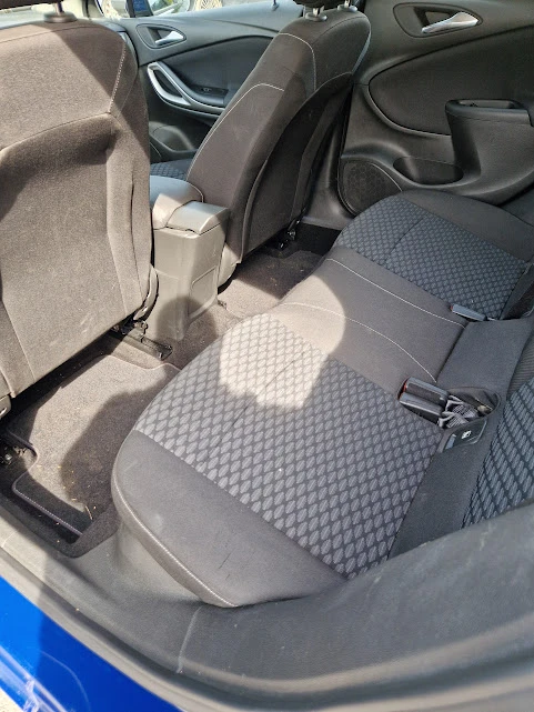 Opel Astra 1.6 CDTI   К, снимка 12 - Автомобили и джипове - 56433424