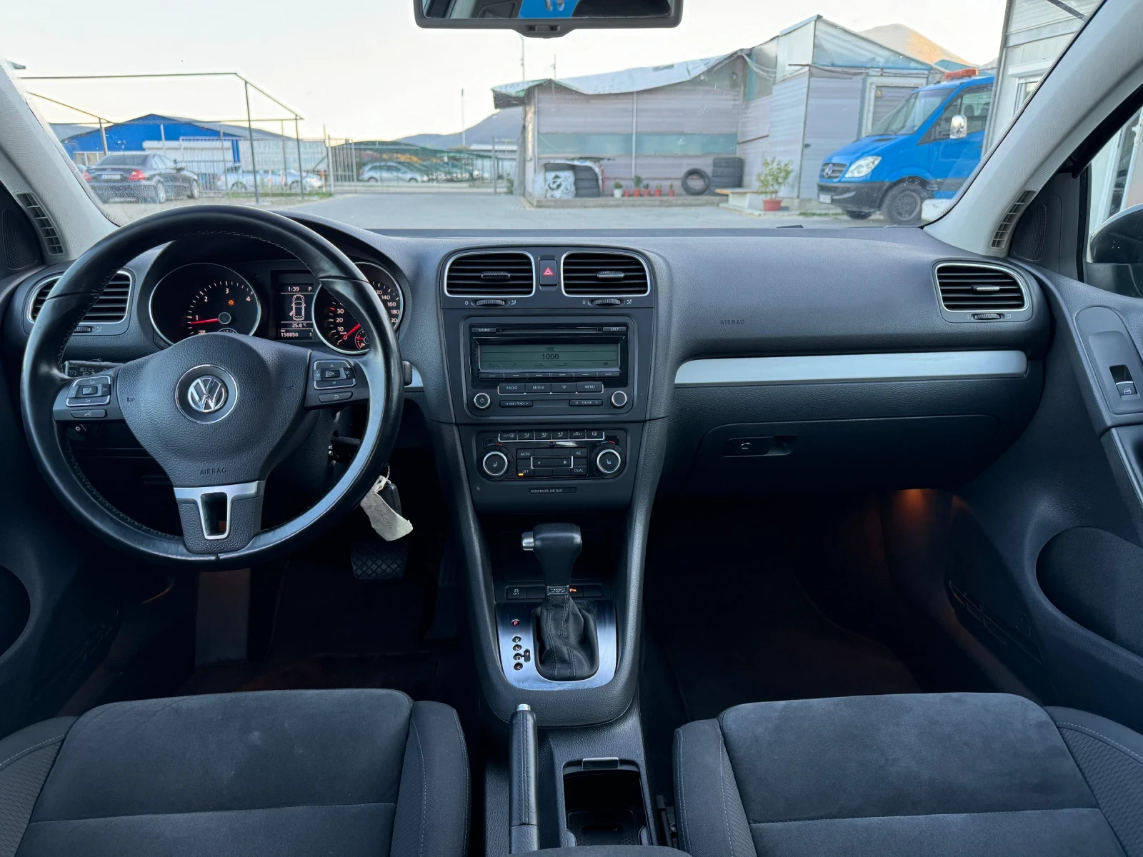 VW Golf 2.0TDI 140hp AUTOMATIC  - изображение 9