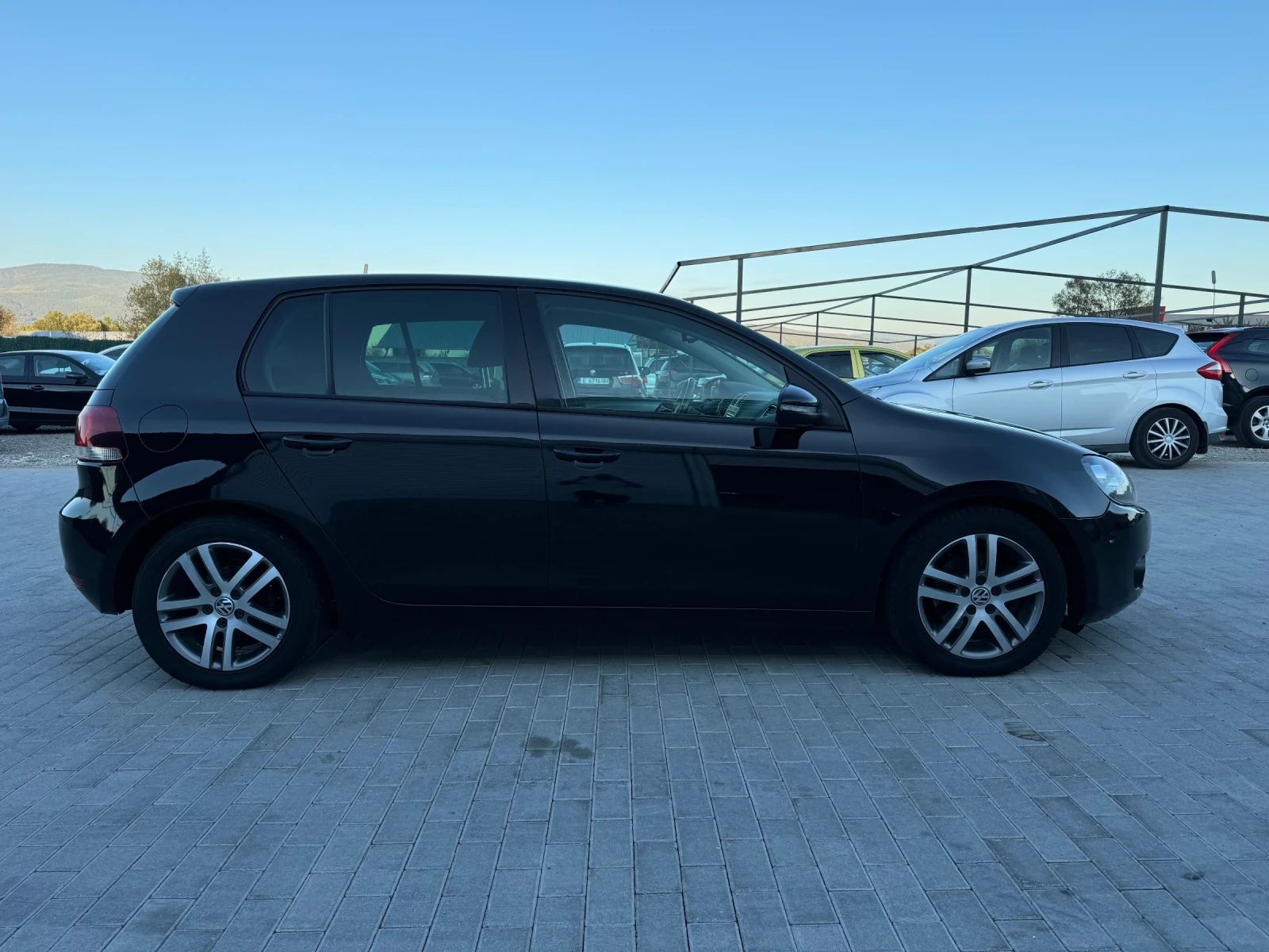 VW Golf 2.0TDI 140hp AUTOMATIC  - изображение 7