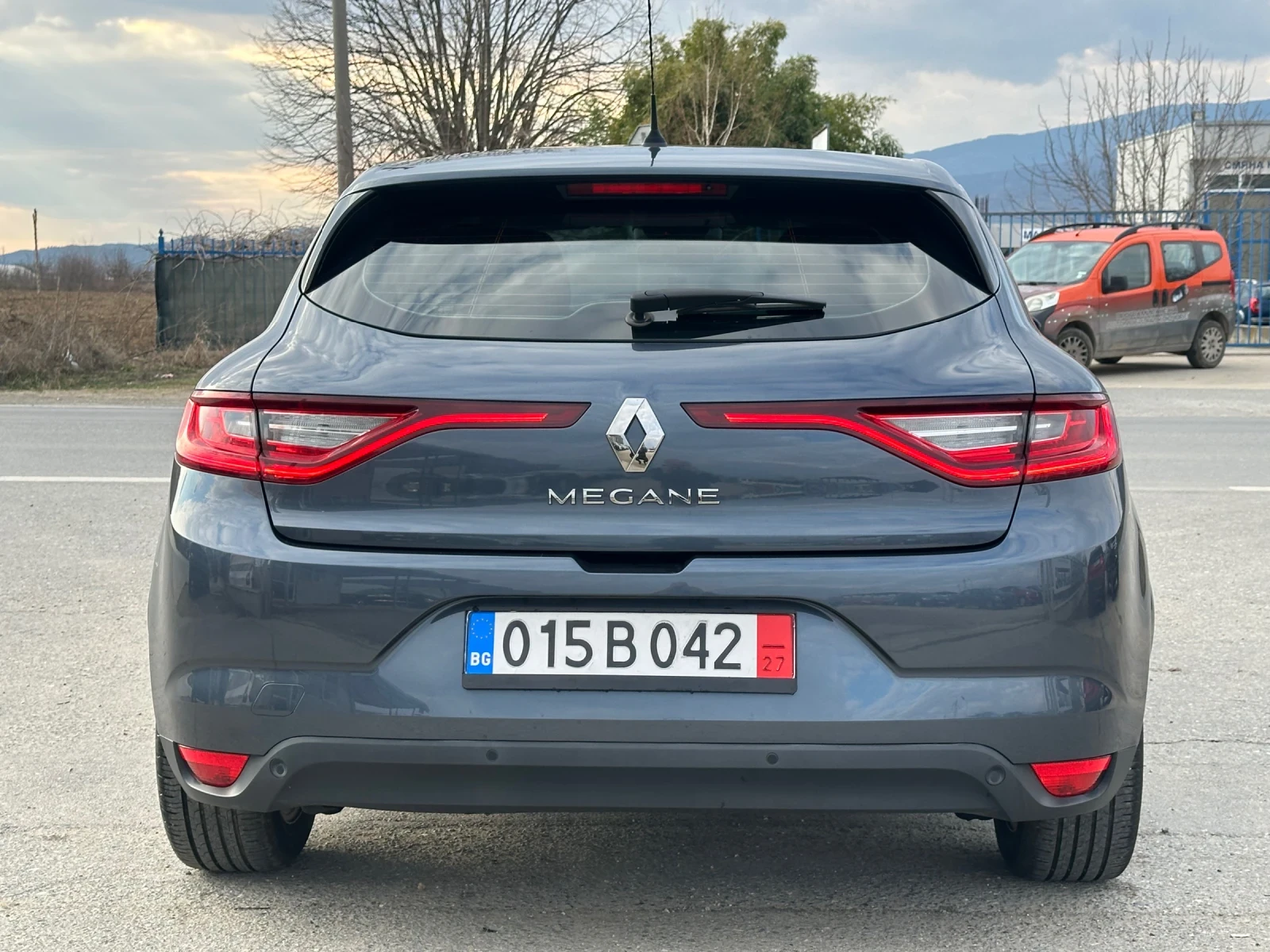 Renault Megane 1.5DCI AUTOMATIC - изображение 5