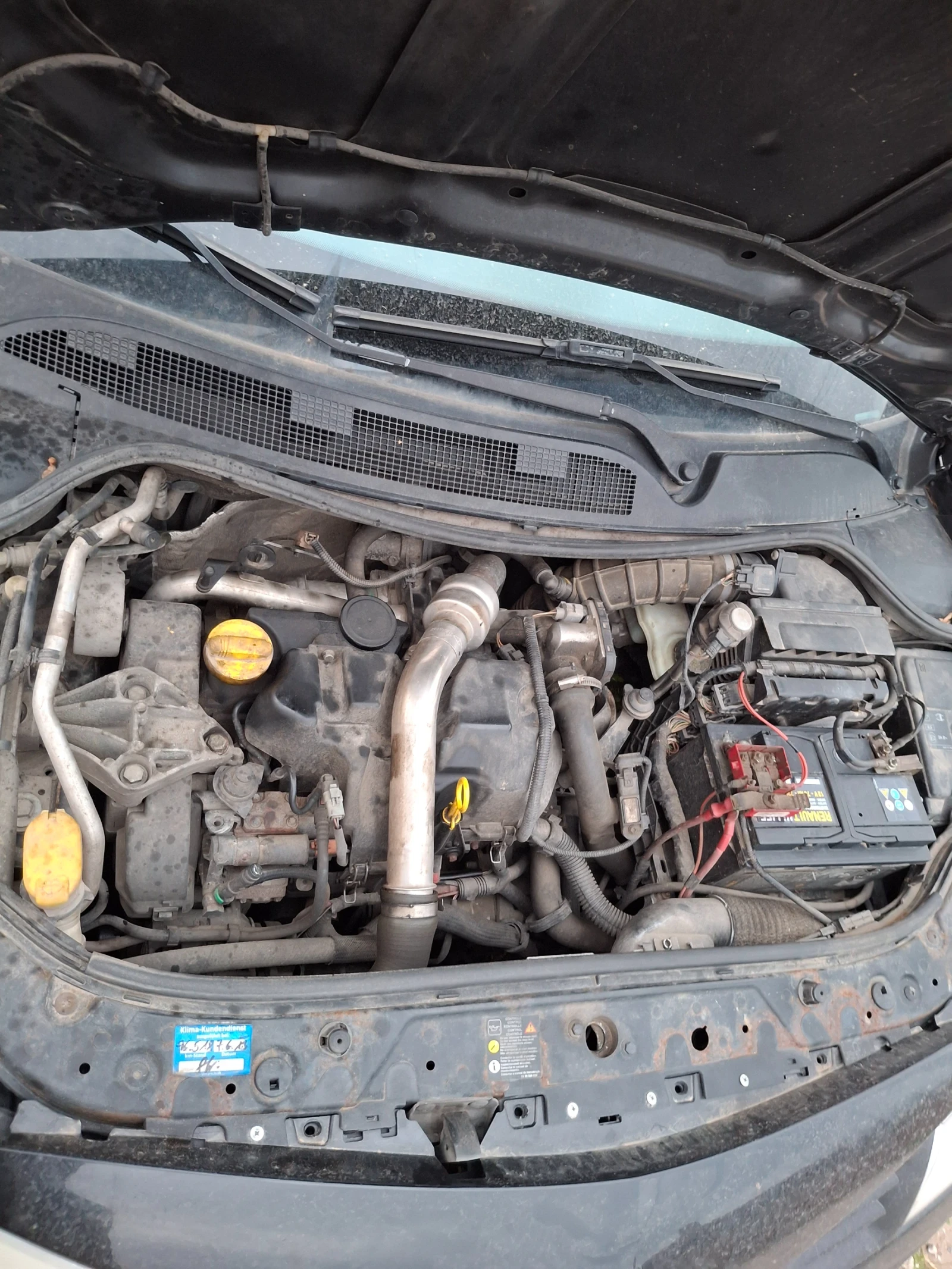 Renault Megane 1.5dci комби - изображение 7