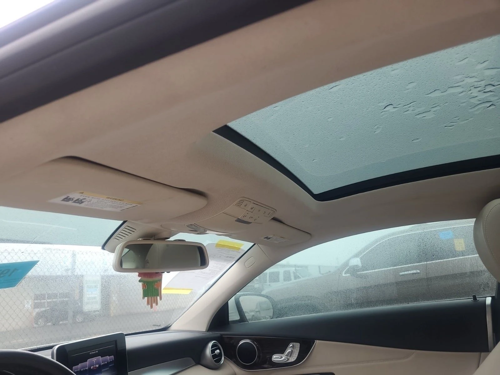 Mercedes-Benz C 300 AIRMATIC* PANO* KEYLESS GO* ПОДГРЕВ* КАМЕРА* ДИАГН - изображение 9