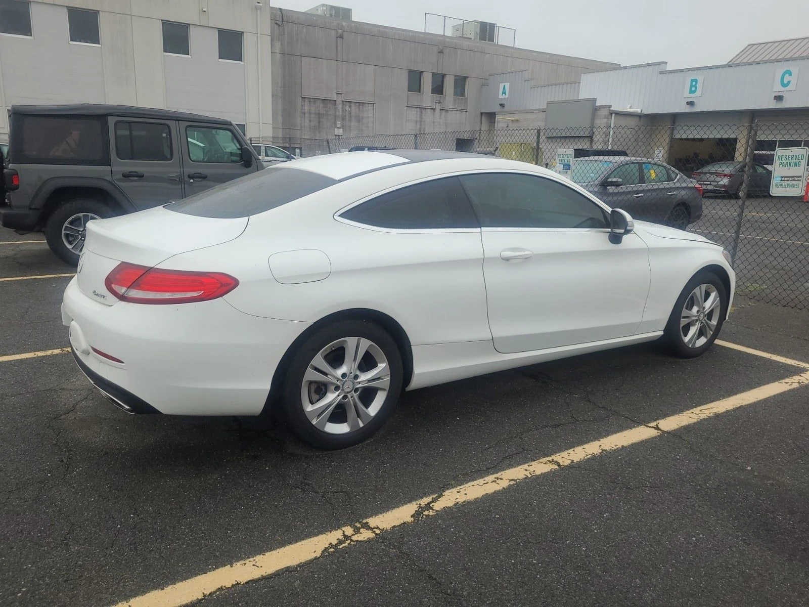Mercedes-Benz C 300 AIRMATIC* PANO* KEYLESS GO* ПОДГРЕВ* КАМЕРА* ДИАГН - изображение 5