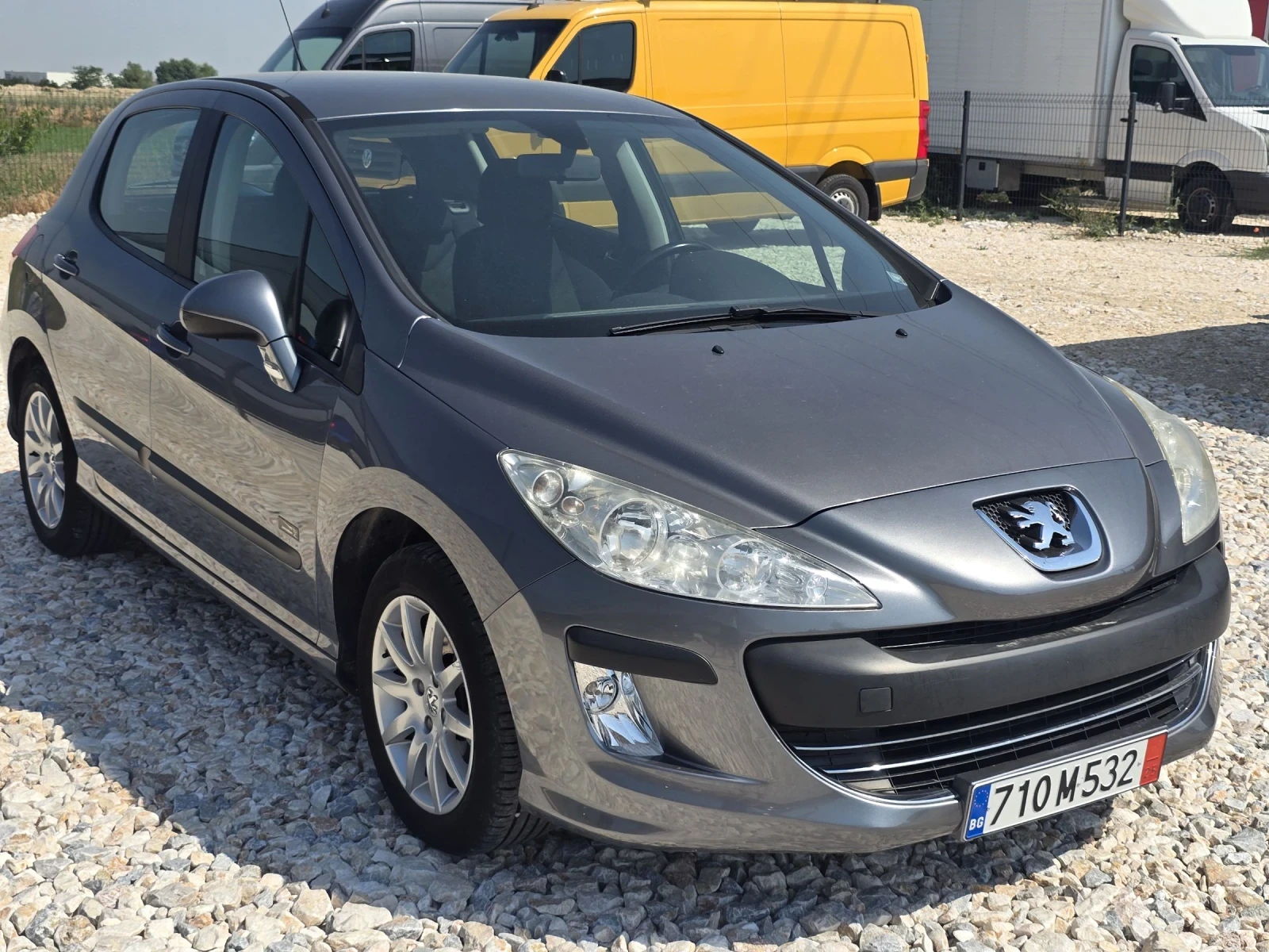 Peugeot 308 1.4i/НАВИ/КАМЕРА! - изображение 3