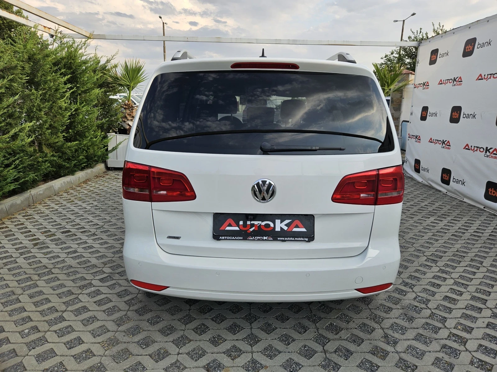 VW Touran 2.0TDI-140кс= АВТОМАТ= LED= NAVI= КАМЕРА - изображение 4
