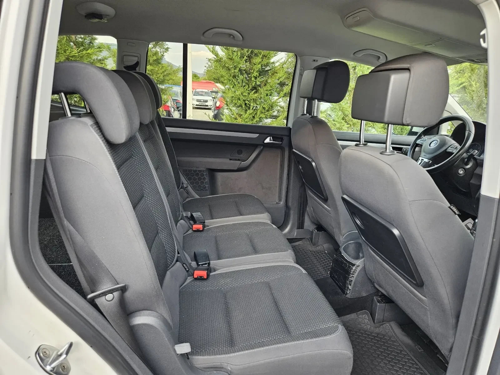 VW Touran 2.0TDI-140= = LED= NAVI=  | Mobile.bg   14