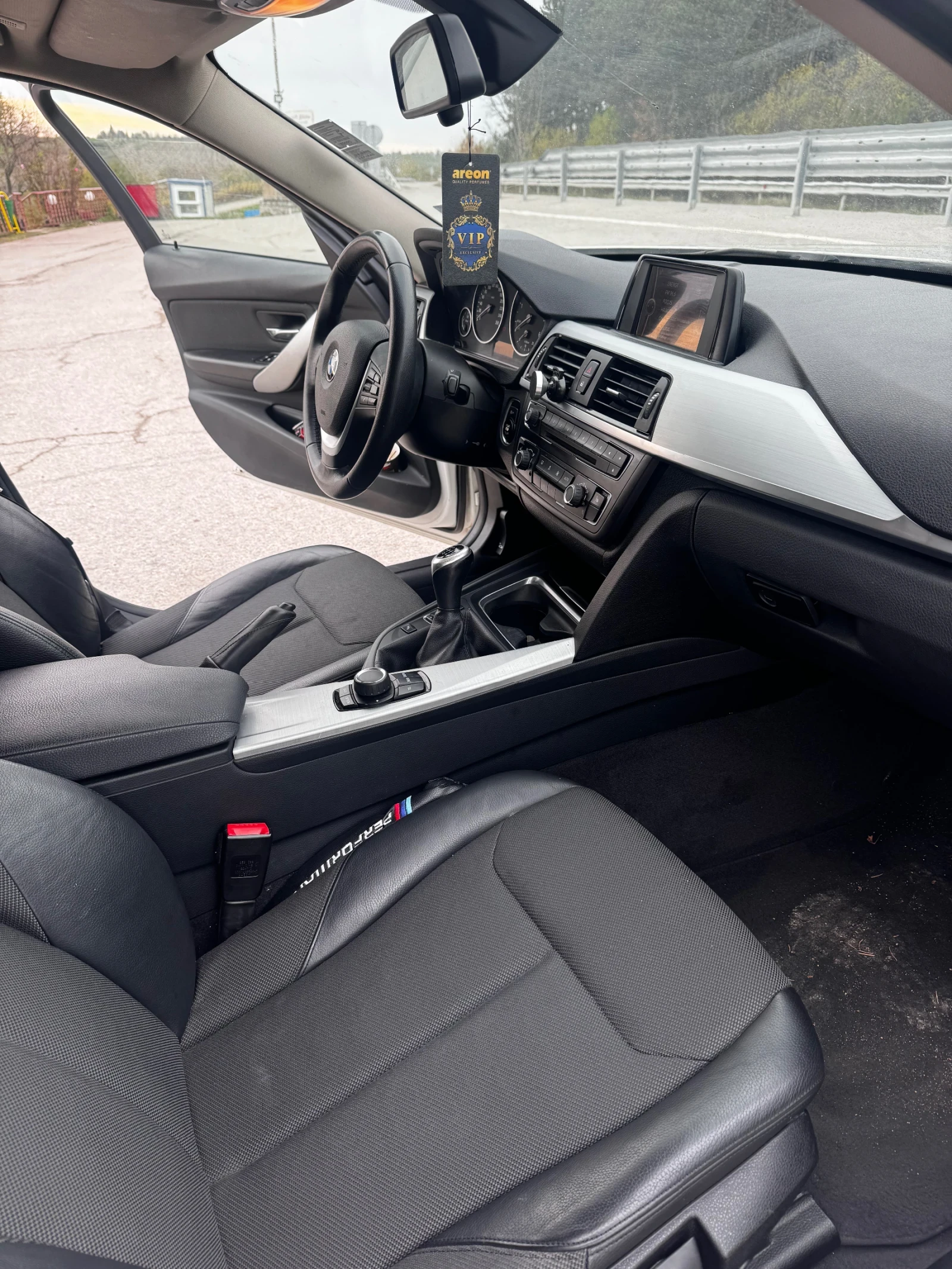 BMW 320 320D - изображение 6