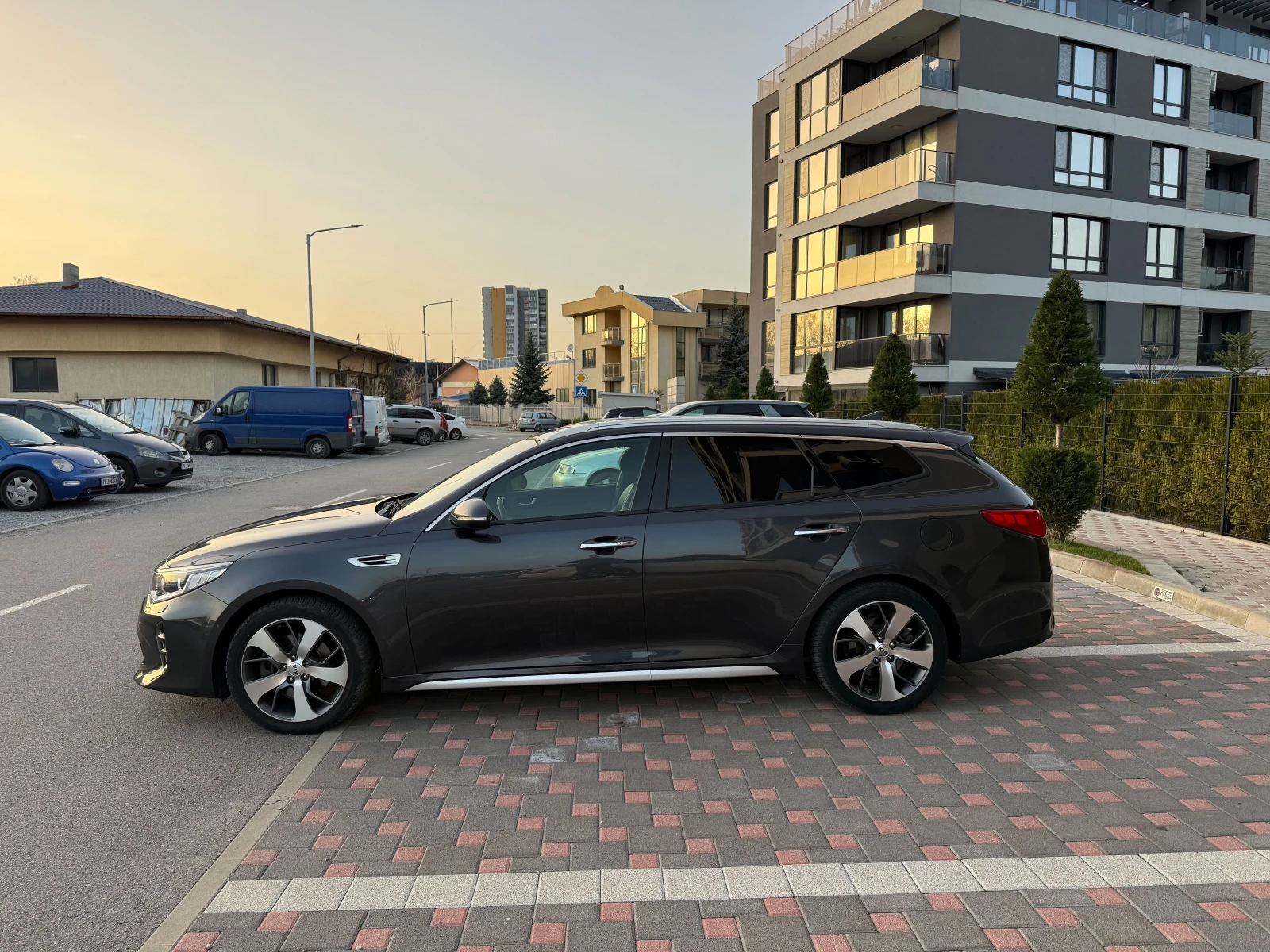 Kia Optima GT Line, Panorama, Keyless, Led - изображение 8