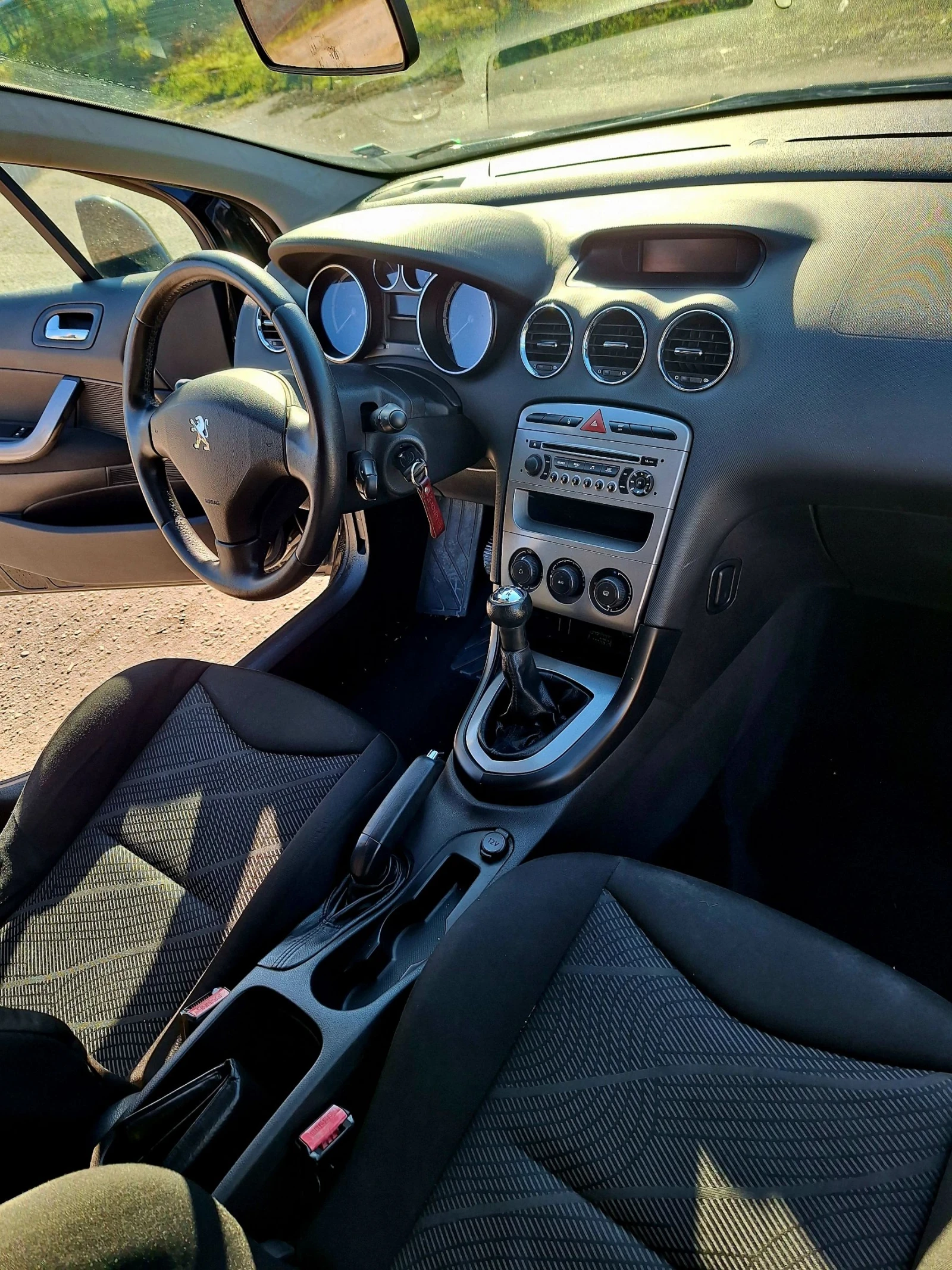 Peugeot 308 1.6 HDI - изображение 8