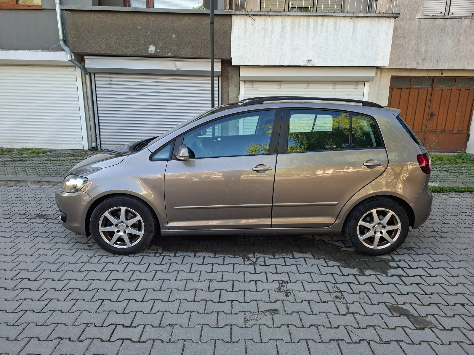 VW Golf Plus, снимка 2 - Автомобили и джипове - 53561584