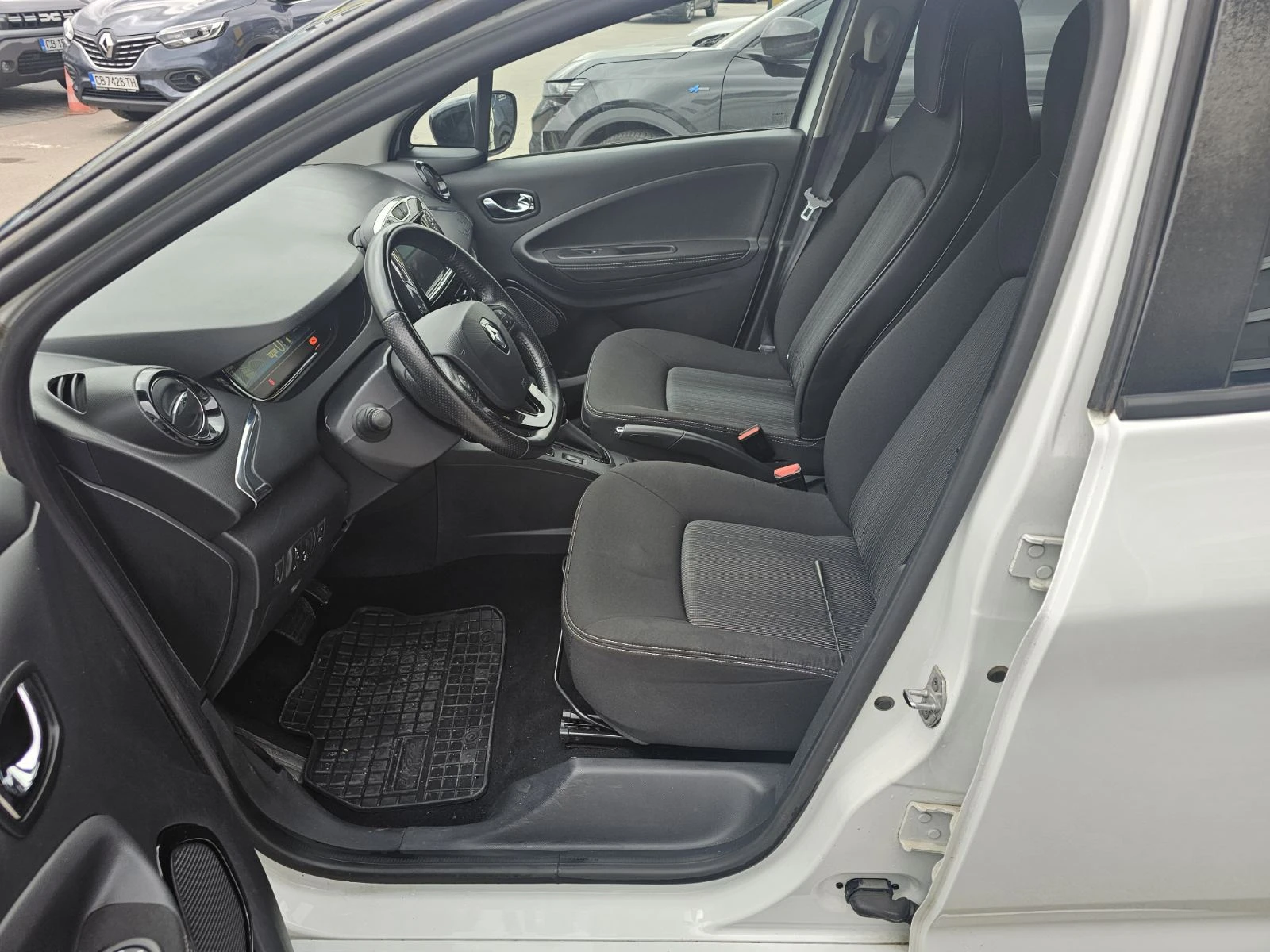 Renault Zoe 40 kW/h 90 hp , снимка 12 - Автомобили и джипове - 53986544