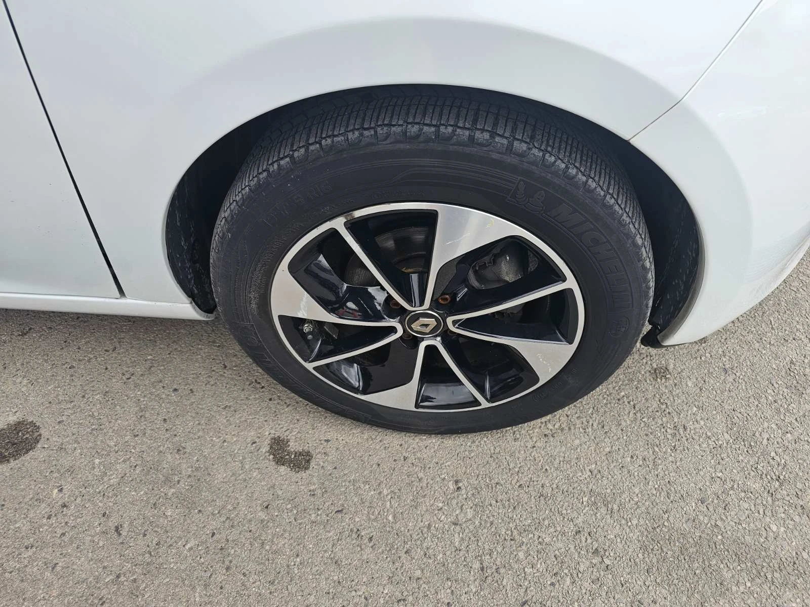 Renault Zoe 40 kW/h 90 hp , снимка 14 - Автомобили и джипове - 53986544