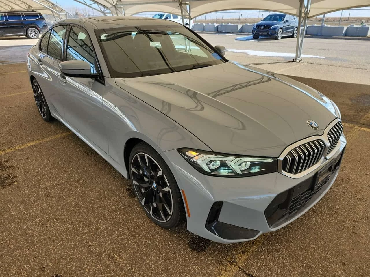 BMW 330 I XDRIVE М-пакет* HARMAN/KARDON* PANORAMA* , снимка 2 - Автомобили и джипове - 54183794